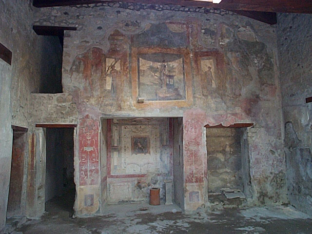 West wall of atrium, House of the Ara Maxima, Pompeii.